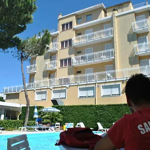 Bahama Hotel Rímini